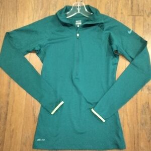 Nike Women's Pro Combat Dri-Fit Half-Zip Pullover